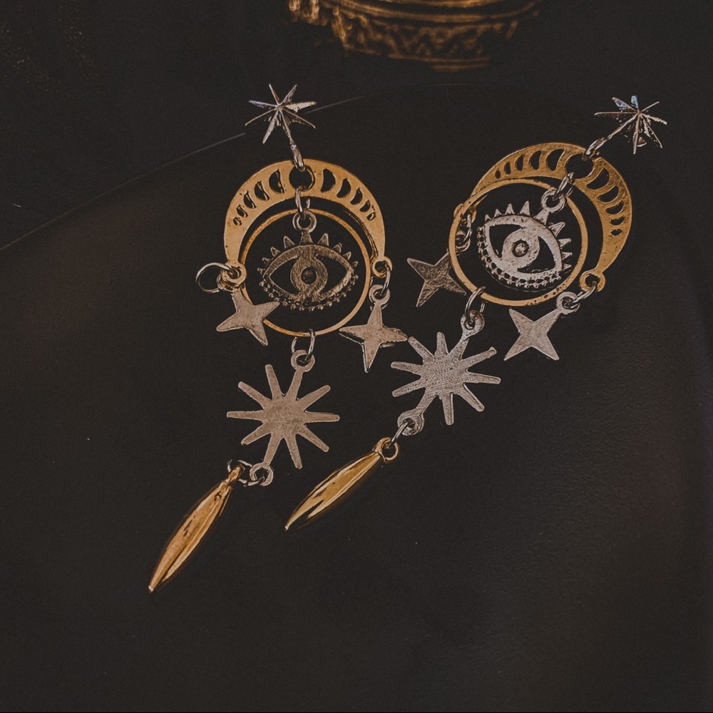 👁‍🗨Moon and Stars Evil Eye Chandelier Earrings👁‍🗨
